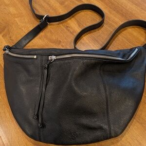 Lucky Brand Pebbled LEATHER Lrg Feyy Sling crossbody